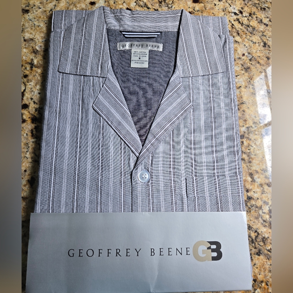 Geoffrey Beene Gray Long Sleeve Long Leg Pajama Set . Men's Size S